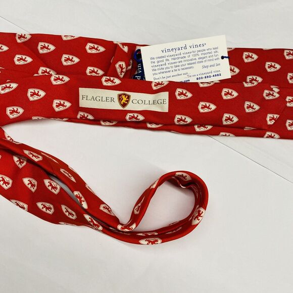 Vineyard Vines Flagler College Lion Crest Silk Neck Tie Custom Collection NWT - Picture 2 of 5